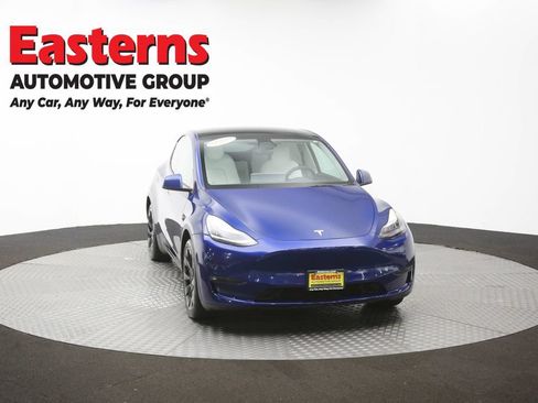 Used 2021 Tesla Model Y Long Range AWD/4WD image 46