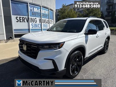 New 2025 Honda Pilot Black Edition