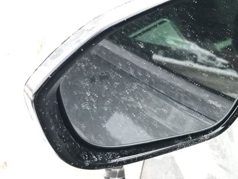 Certified 2018 Chevrolet Bolt Premier w/ Driver Confidence II Package image 7