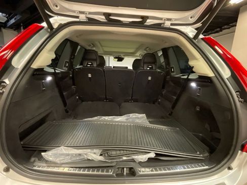 Used 2019 Volvo XC90 T6 Momentum w/ Advanced Package AWD/4WD image 18
