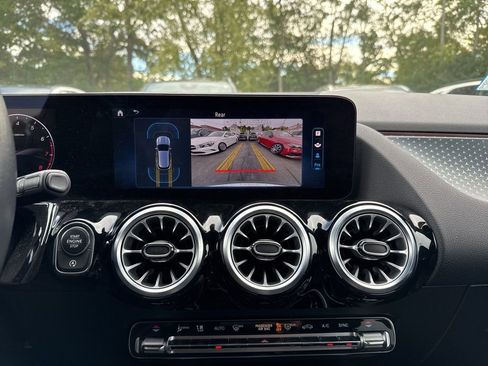 Certified 2024 Mercedes-Benz GLA 250 4MATIC image 29