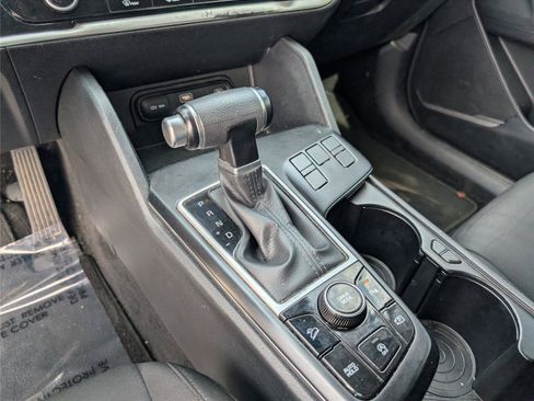 Used 2023 Kia Sportage LX image 18