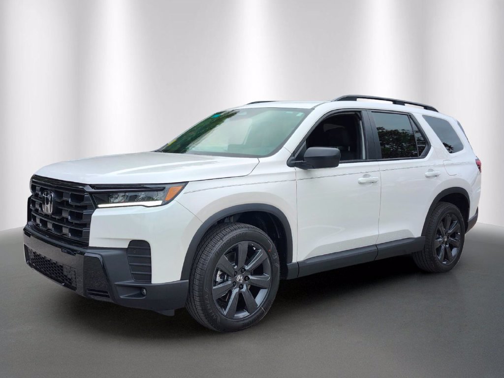 New 2026 Honda Pilot Sport image 3