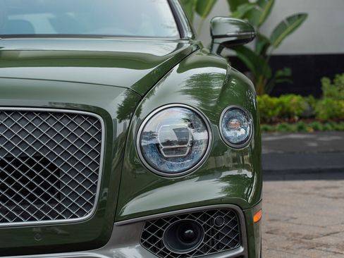 Certified 2024 Bentley Flying Spur W12 image 7