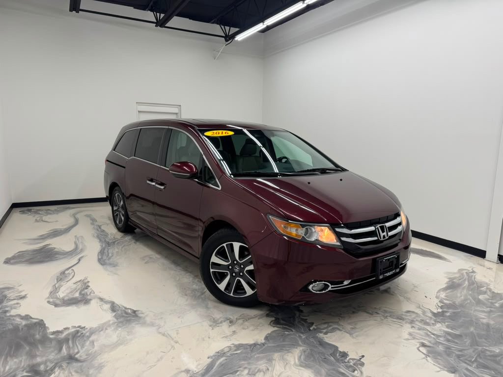 Used 2016 Honda Odyssey Touring image 1