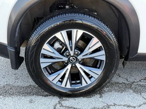 Used 2021 Nissan Rogue SV AWD/4WD image 10