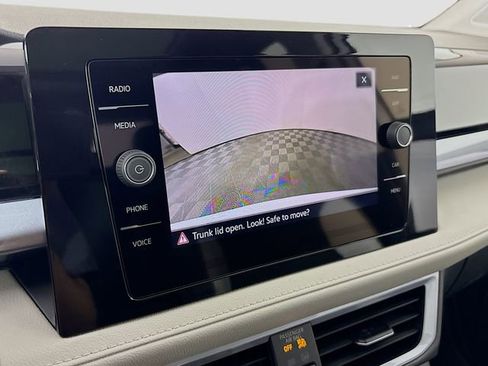 New 2026 Volkswagen Taos SEL AWD/4WD image 15