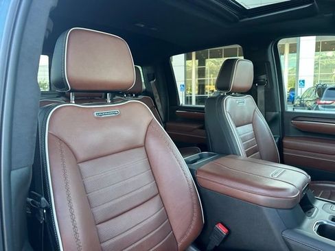 Certified 2024 GMC Sierra 3500 Denali Ultimate AWD/4WD image 19
