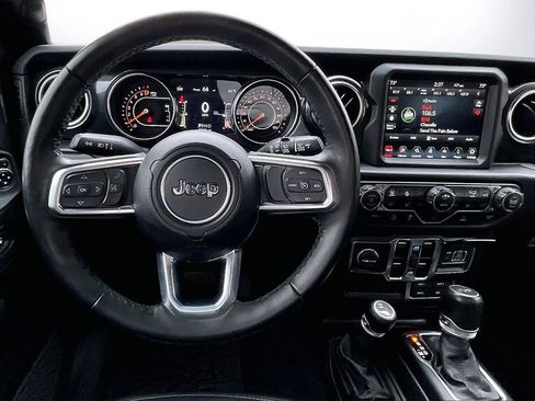 Certified 2022 Jeep Wrangler Unlimited Sahara image 11