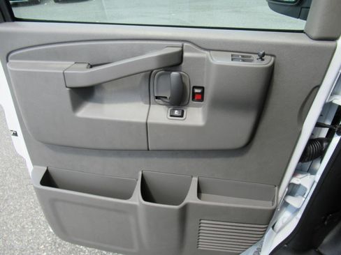 New 2026 GMC Savana 2500 w/ Enhanced Convenience Package RWD image 18