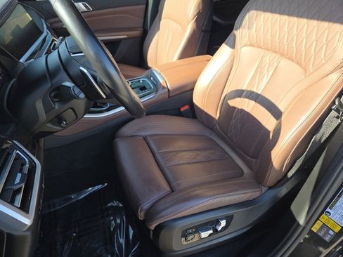 Used 2021 BMW X5 xDrive45e image 5