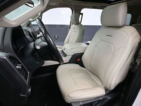 Used 2021 Ford Expedition Platinum image 25