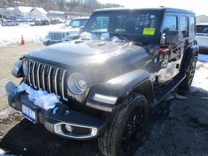 Used 2023 Jeep Wrangler Unlimited Sahara w/ Cold Weather Group