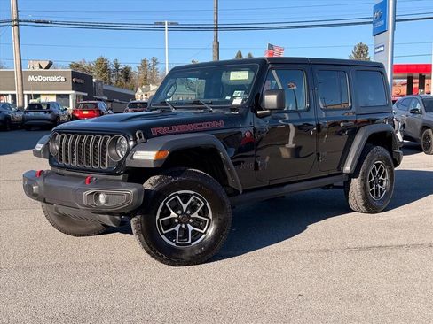 Used 2024 Jeep Wrangler Unlimited Rubicon image 2
