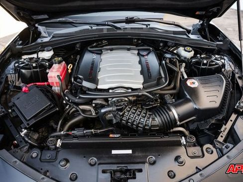 Used 2018 Chevrolet Camaro SS image 25