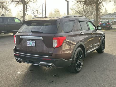 Used 2020 Ford Explorer Platinum w/ Premium Technology Package image 5