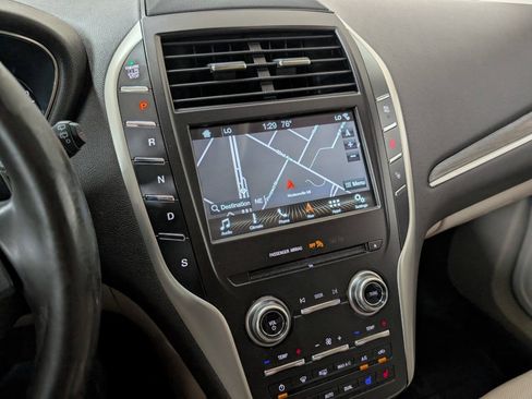 Used 2019 Lincoln MKC Reserve w/ MKC Technology Package AWD/4WD image 11
