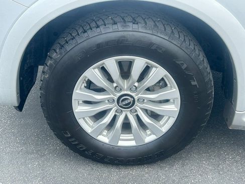 Used 2021 Nissan Armada SV image 11