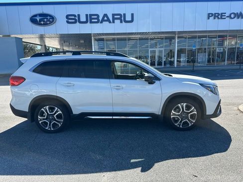 Used 2024 Subaru Ascent Limited w/ Technology Package image 2