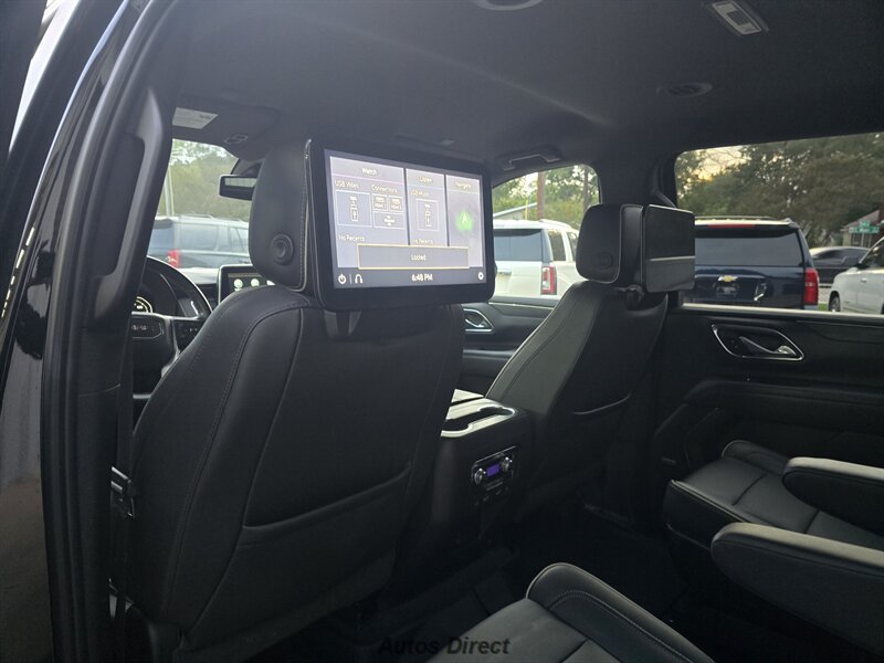 Used 2021 GMC Yukon XL SLT w/ Rear Media and Nav Package AWD/4WD image 36
