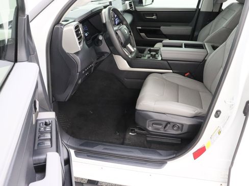 Used 2024 Toyota Tundra Limited image 14