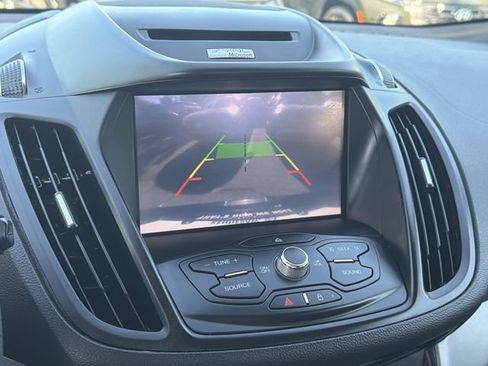 Used 2014 Ford Escape SE w/ Equipment Group 201A FWD image 29