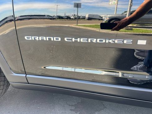 Used 2023 Jeep Grand Cherokee 4WD 4xe image 20