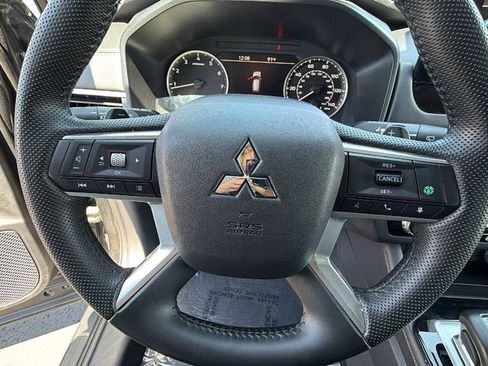 Used 2025 Mitsubishi Outlander SE AWD/4WD image 18