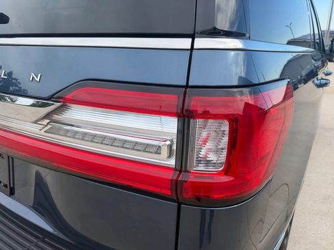 Used 2019 Lincoln Navigator Reserve AWD/4WD image 61