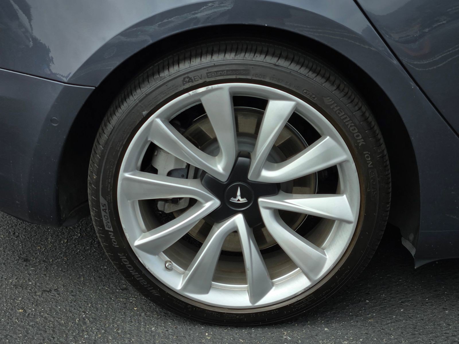 Used 2022 Tesla Model 3 RWD image 8