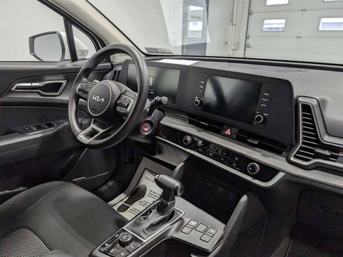 Certified 2023 Kia Sportage LX image 40