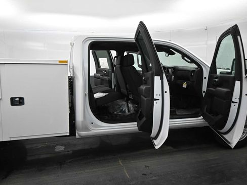 Used 2024 Chevrolet Silverado 3500 W/T w/ WT Convenience Package AWD/4WD image 16