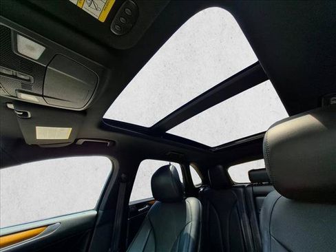 Used 2019 Lincoln MKC Reserve FWD image 13