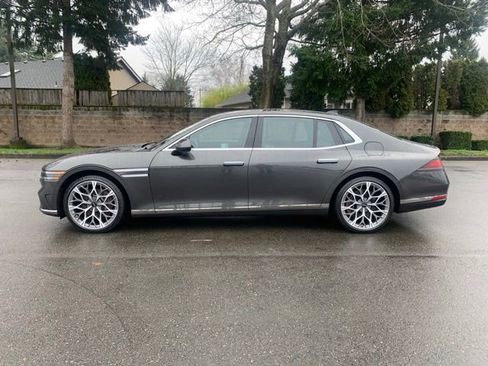 Used 2024 Genesis G90 3.5T image 2