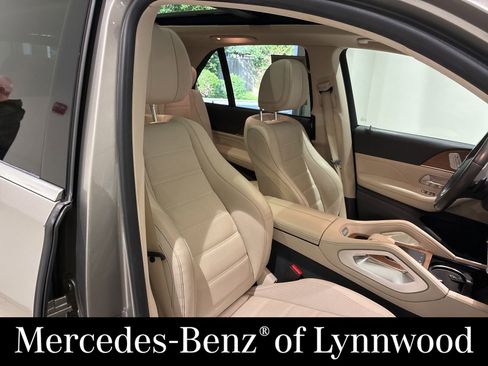 Used 2020 Mercedes-Benz GLE 350 4MATIC image 23