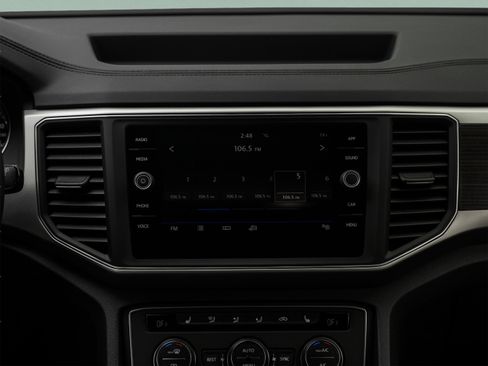 Used 2018 Volkswagen Atlas SE FWD image 19