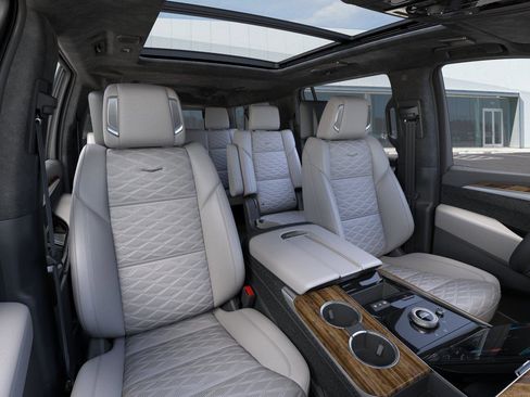New 2026 Cadillac Escalade ESV Platinum Sport RWD image 17