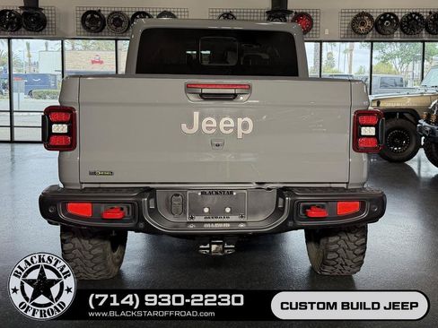 Used 2022 Jeep Gladiator Rubicon w/ LED Lighting Group AWD/4WD image 12