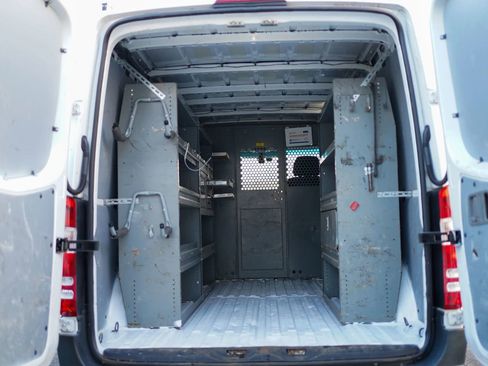 Used 2017 Freightliner Sprinter 2500 w/ Convenience Package RWD image 16