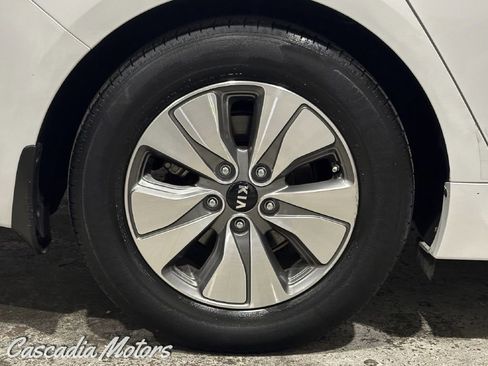 Used 2017 Kia Optima Premium FWD image 28