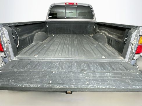 Used 2000 Toyota Tundra SR5 w/ Convenience Pkg RWD image 25