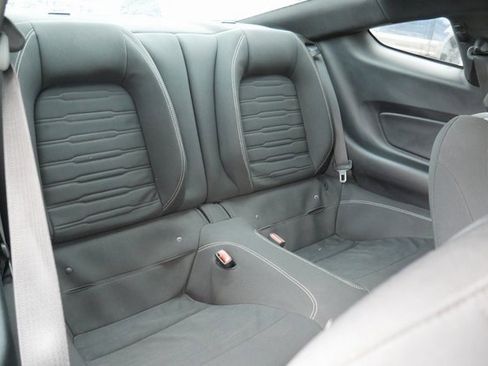 Used 2017 Ford Mustang GT image 21