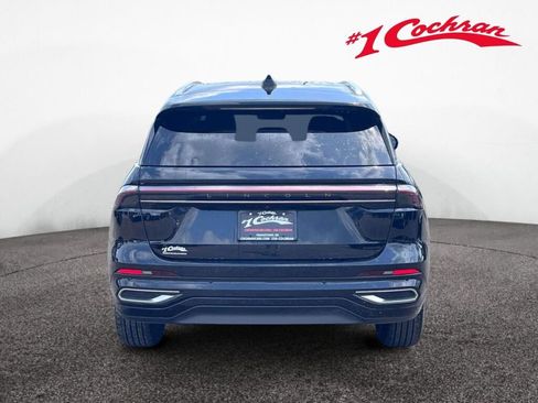 Used 2024 Lincoln Nautilus Reserve w/ Equipment Group 202A AWD/4WD image 8
