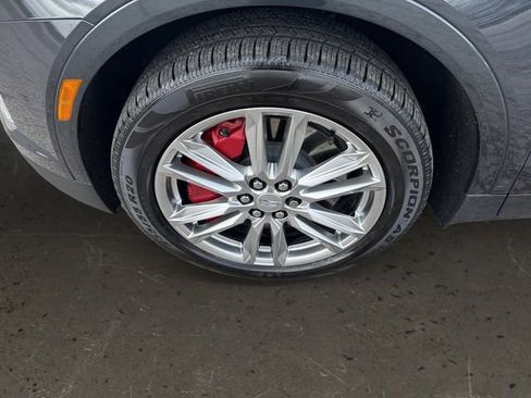 Certified 2023 Cadillac XT5 Sportv AWD/4WD image 9
