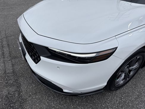 Used 2025 Honda Accord EX-L image 6