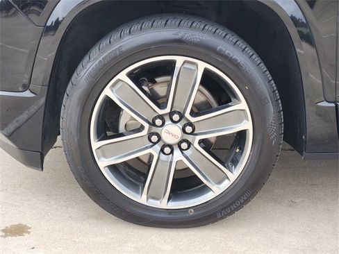 Used 2018 GMC Acadia Denali w/ Technology Package image 10