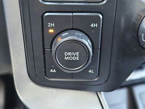 Used 2022 Ford F150 Limited image 24