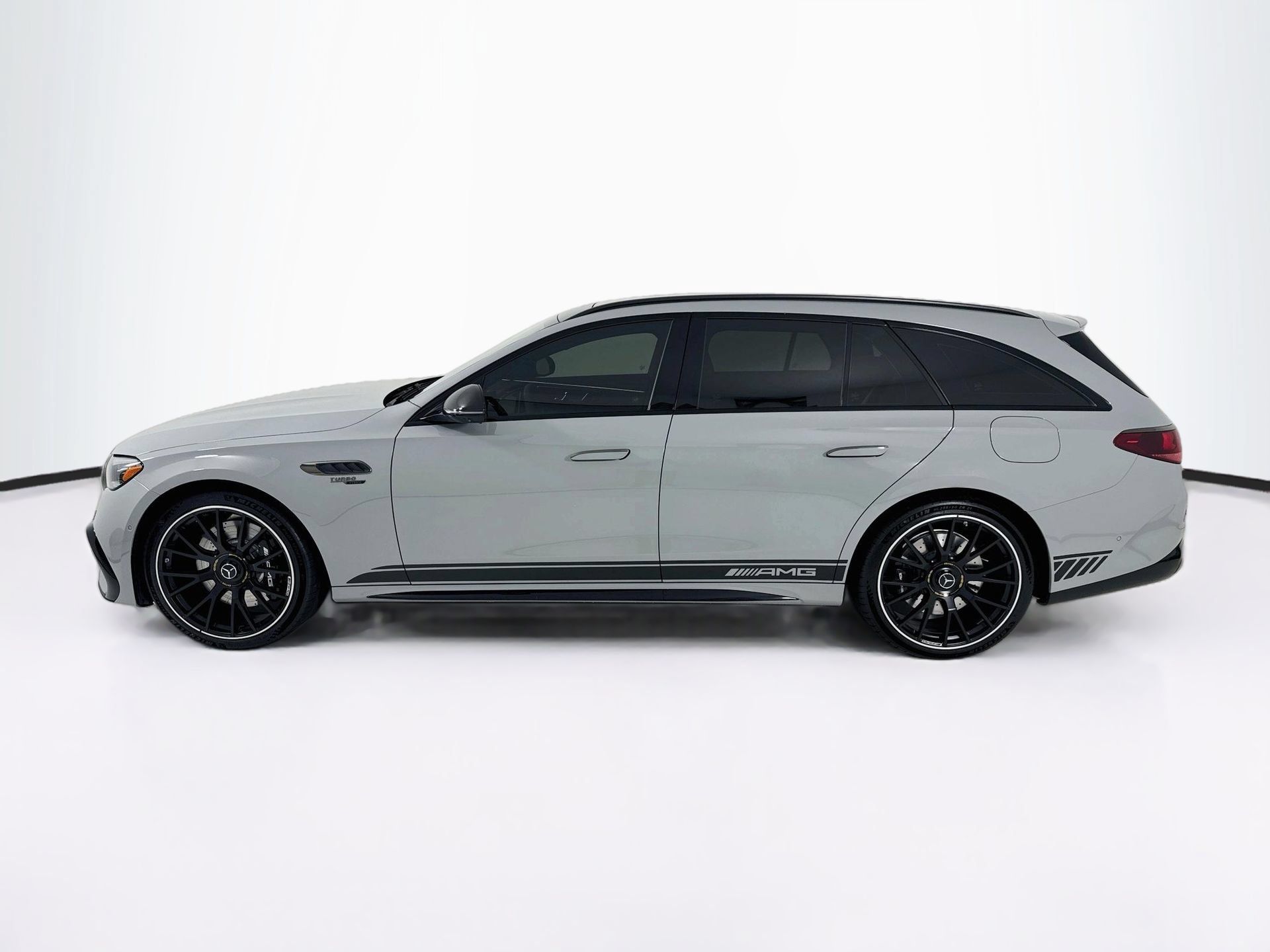 Used 2026 Mercedes-Benz E 53 AMG e 4MATIC Wagon image 5