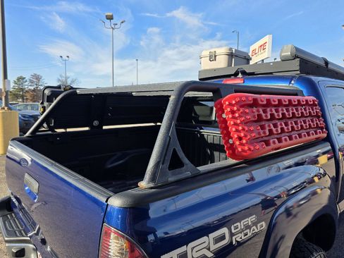 Used 2015 Toyota Tacoma PreRunner w/ TRD Off-Road Package image 39