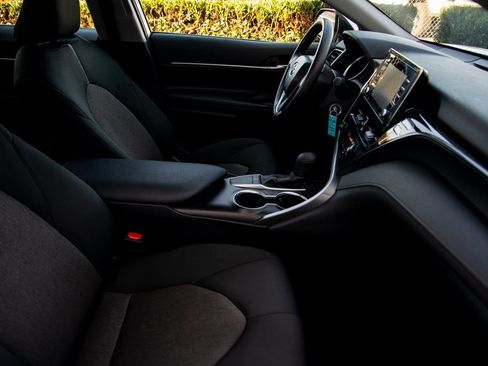 Used 2024 Toyota Camry LE image 18